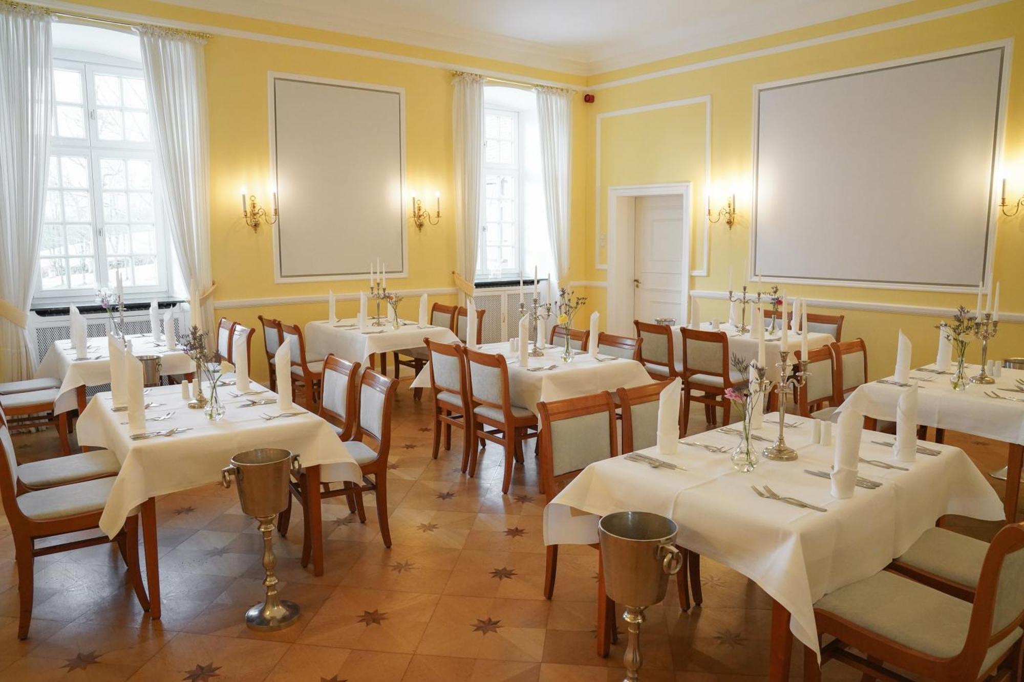 Hotel Schloss Hoehnscheid Bad Arolsen Eksteriør billede