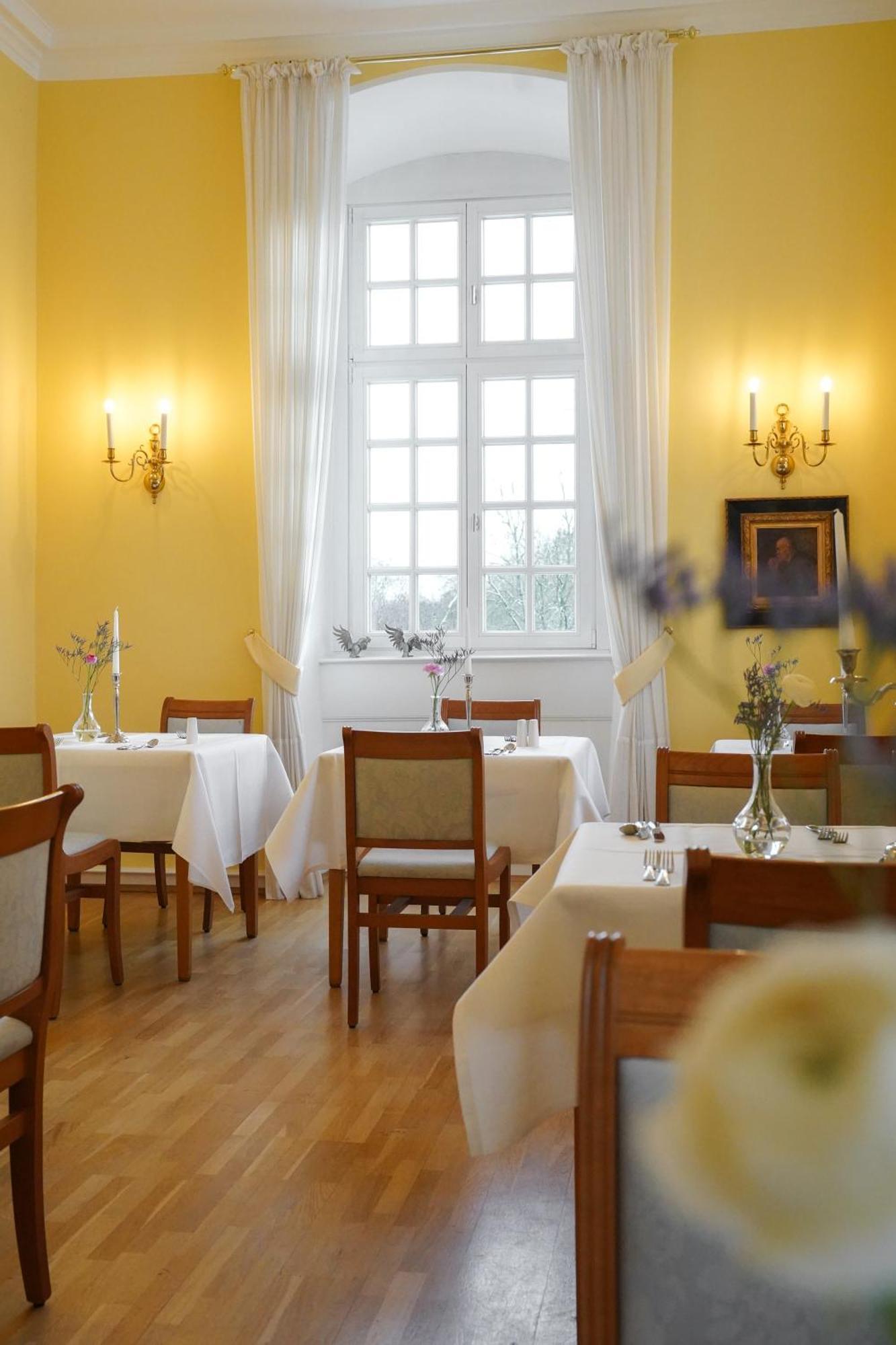 Hotel Schloss Hoehnscheid Bad Arolsen Eksteriør billede